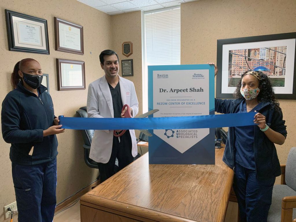 Arpeet Shah, MD ribbon cutting